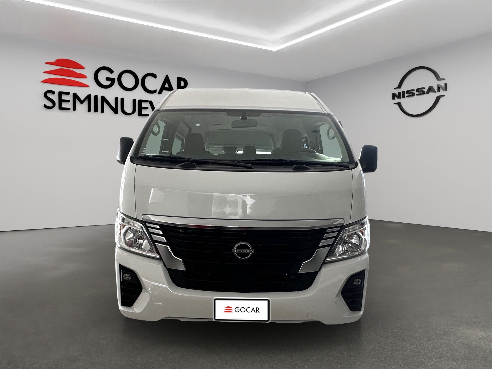 2023 Nissan Urvan Pasajeros 4 pts. Amplia, TM5, a/ac., desem. tras., 14 pas.
