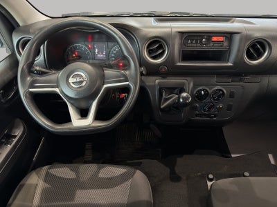 2024 Nissan Comerciales Urvan Panel 4 pts. Amplia, TM5, a/ac.
