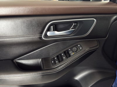 2024 Nissan X-Trail VUD 5 pts. Exclusive, TA, piel, RA-18