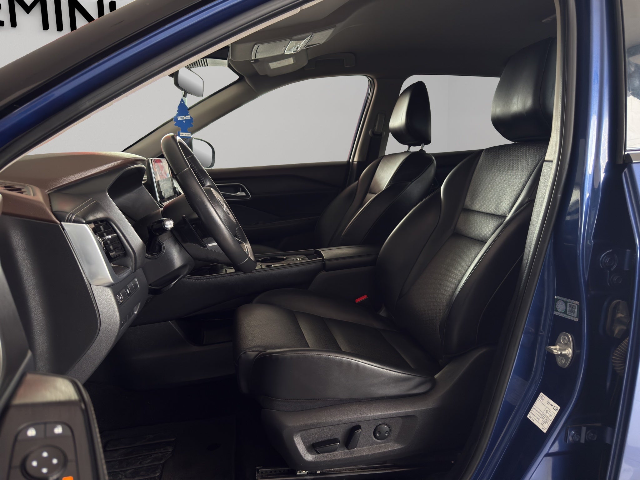 2024 Nissan X-Trail VUD 5 pts. Exclusive, TA, piel, RA-18