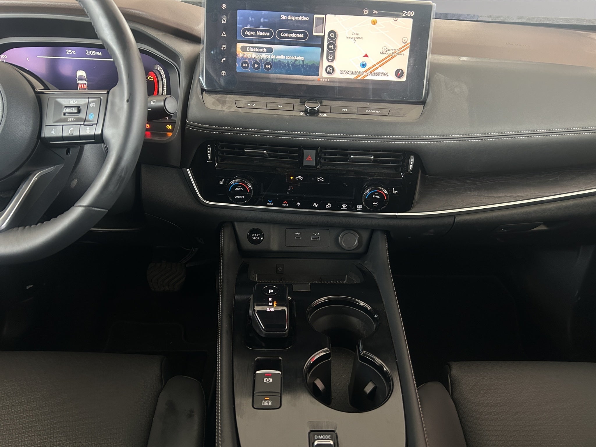 2025 Nissan X-Trail VUD 5 pts. Platinum Plus, TA, piel, QCP, GPS, ADAS, RA-19