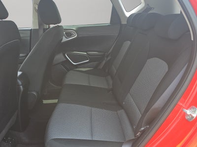 2022 Kia Soul VUD 5 pts. LX, 1.6l, TM6, a/ac., RA-16 (línea anterior)