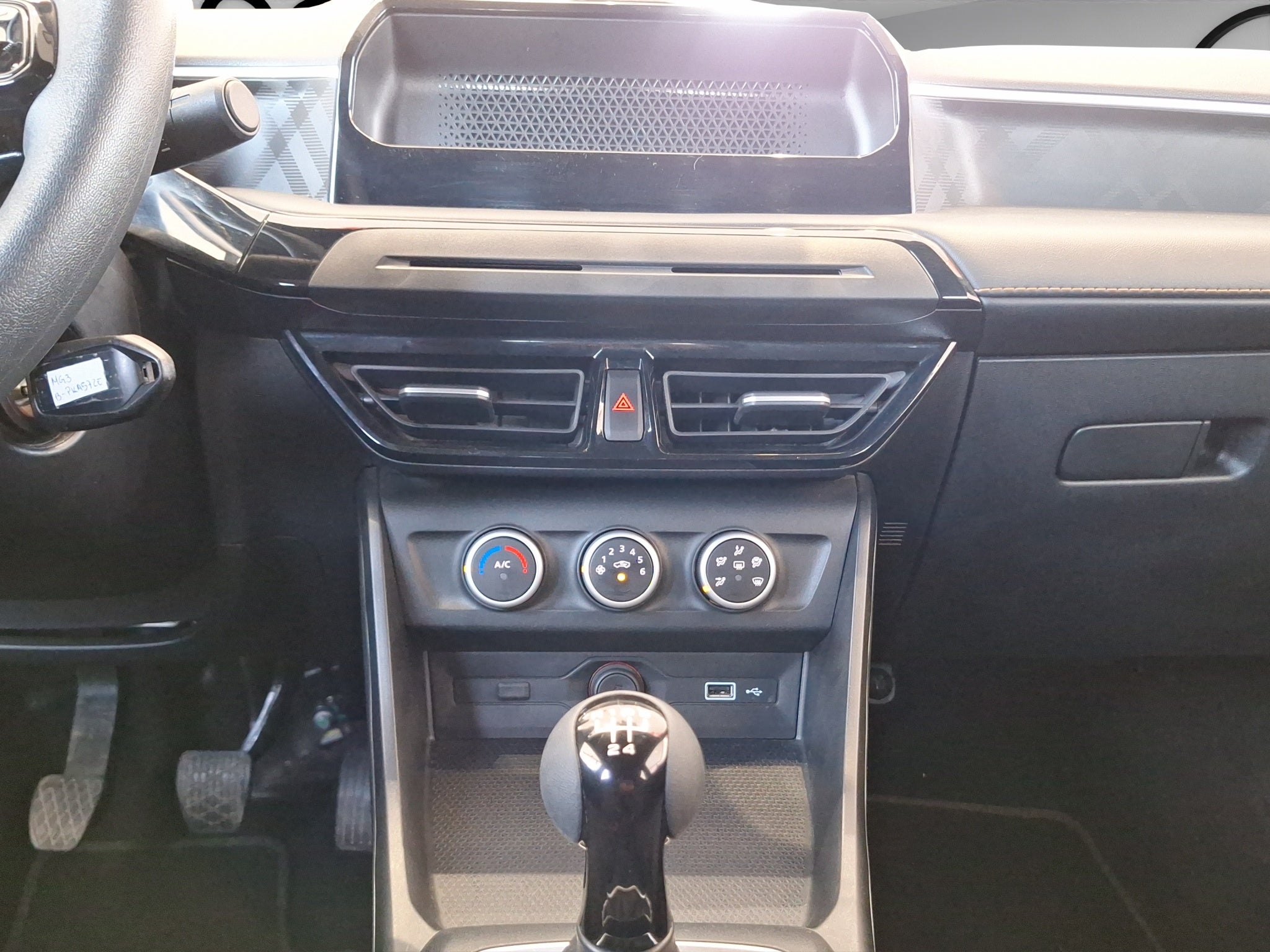 2025 MG MG3 5 pts. HB Cool, 1.5l, TM5, VE, RA-15