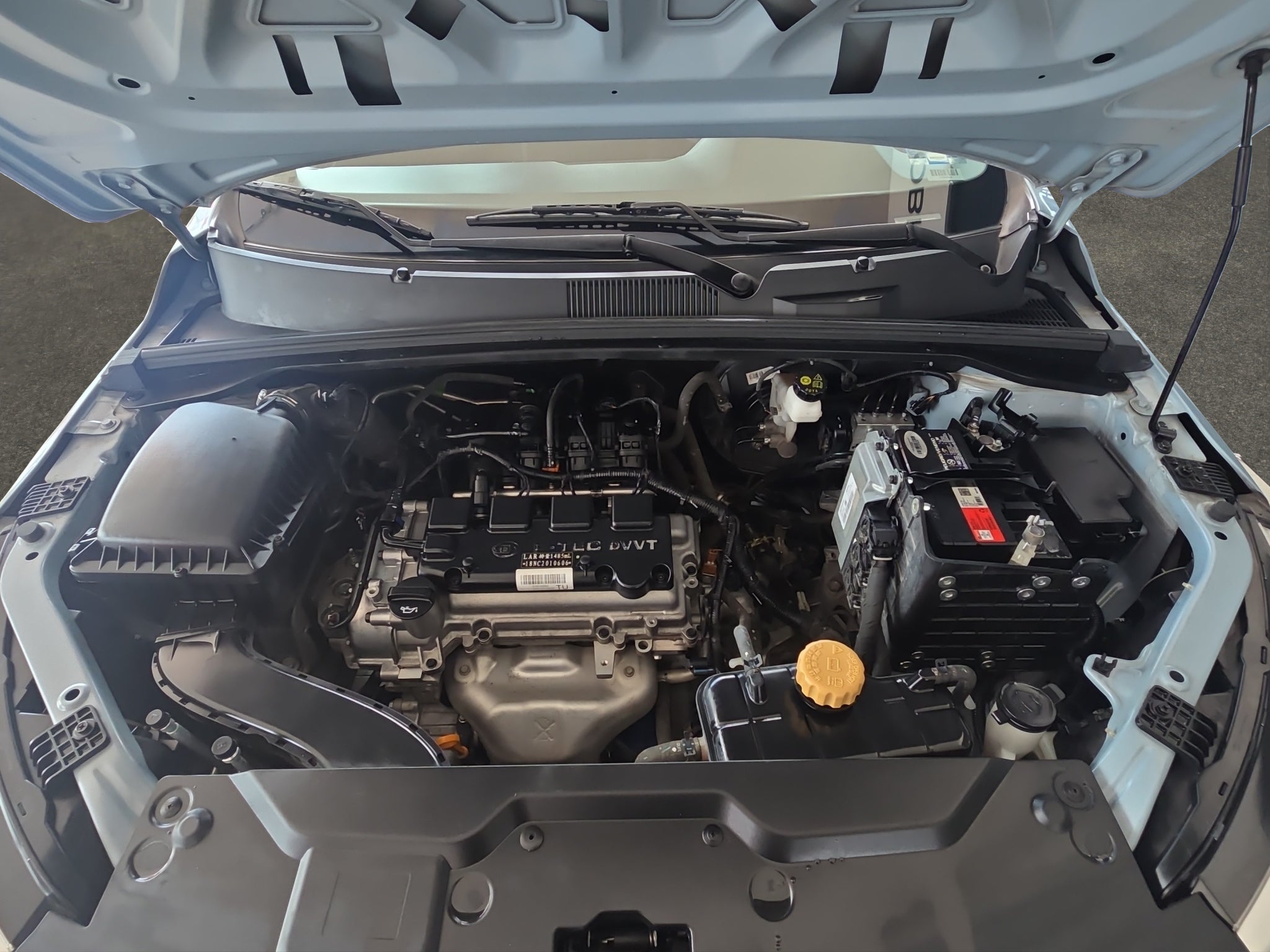 2024 Chevrolet Aveo 5 pts. HB LS, 1.5l, TM6, a/ac., RA-15 (línea nueva)