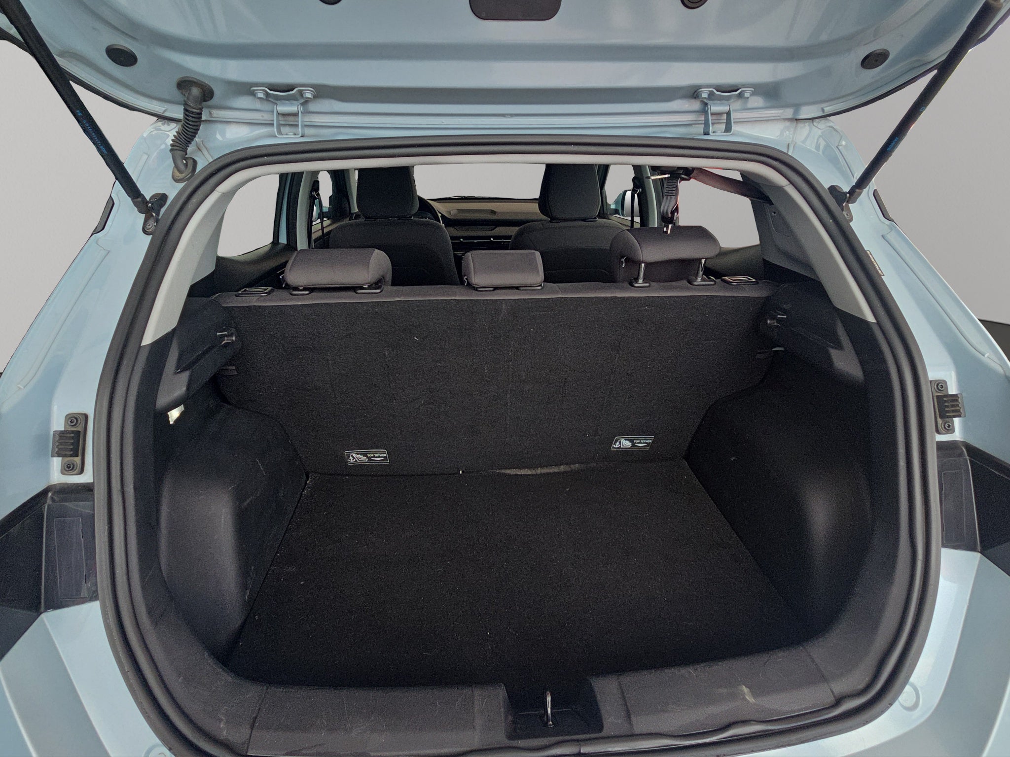 2024 Chevrolet Aveo 5 pts. HB LS, 1.5l, TM6, a/ac., RA-15 (línea nueva)