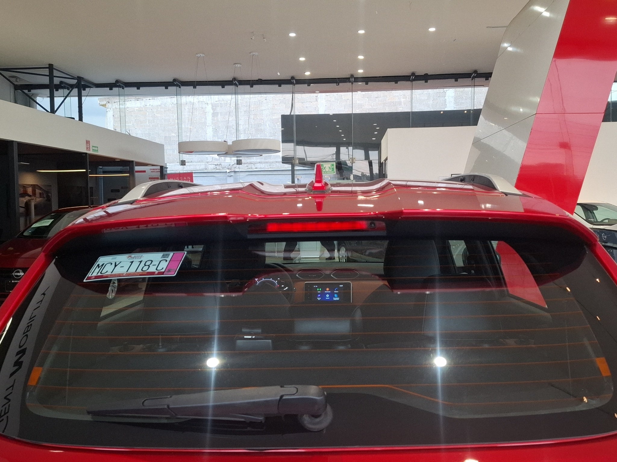 2025 Nissan Magnite VUD 5 pts. Exclusive, 1.0T, TM5, piel, RA-16