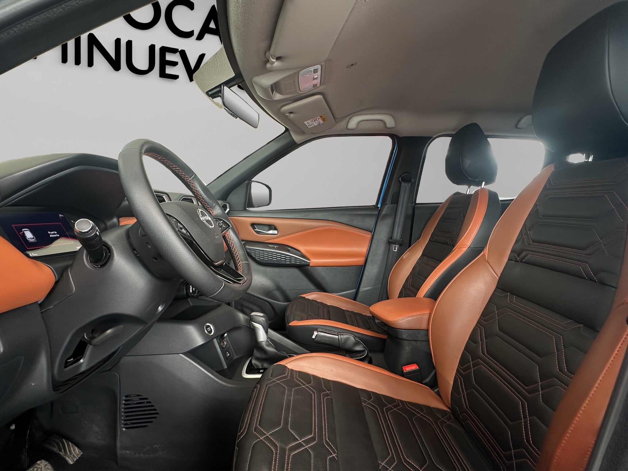 2025 Nissan Magnite VUD 5 pts. Exclusive, 1.0T, TM5, piel, RA-16