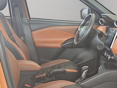2025 Nissan Magnite VUD 5 pts. Exclusive, 1.0T, TM5, piel, RA-16