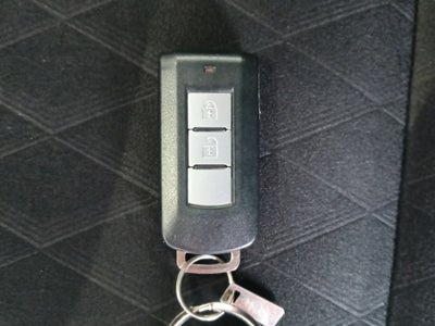 2025 Mitsubishi Xpander VUD 5 pts. GLS, 1.5l, TA, 7 pas., RA-16