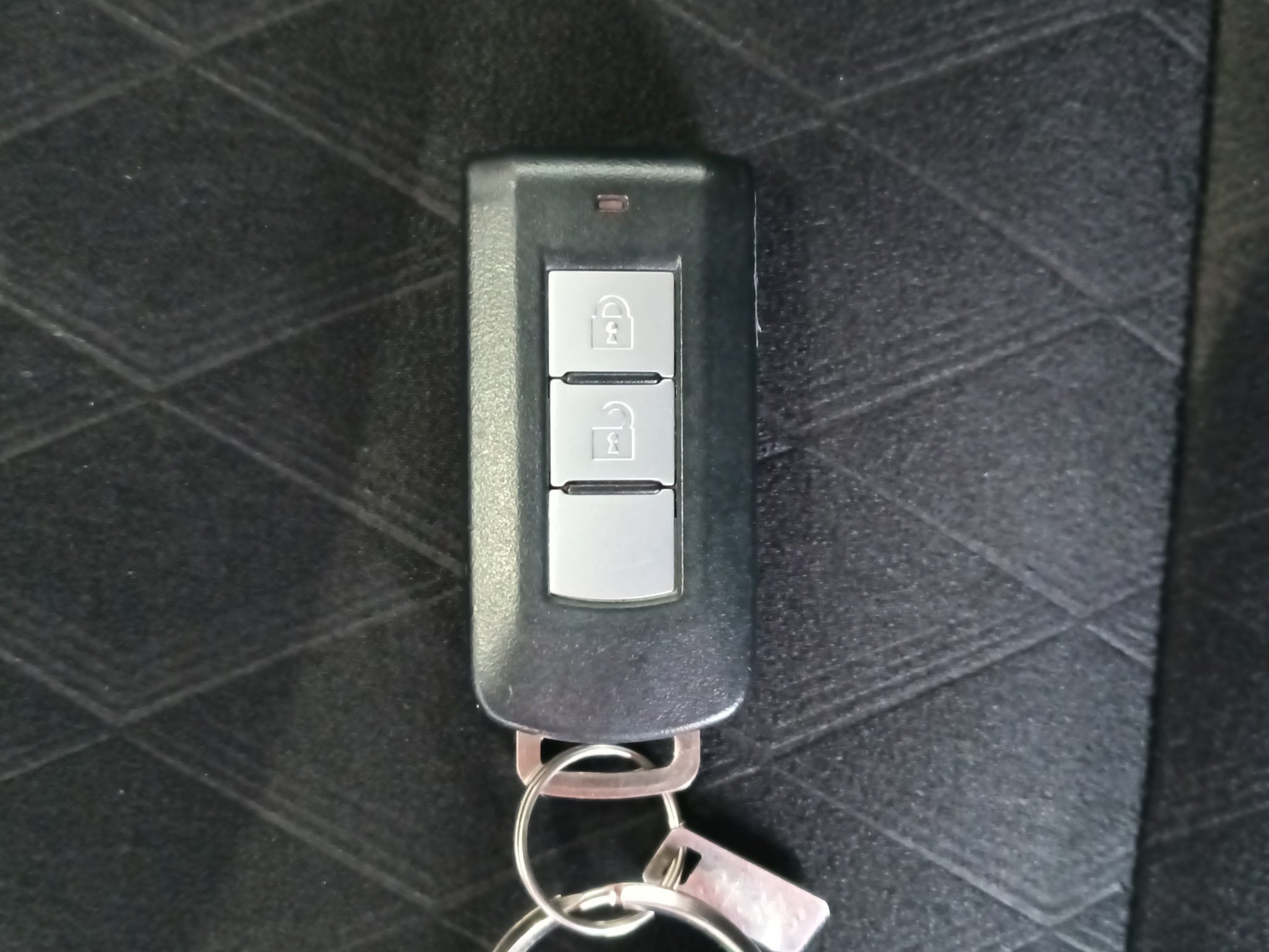 2025 Mitsubishi Xpander VUD 5 pts. GLS, 1.5l, TA, 7 pas., RA-16