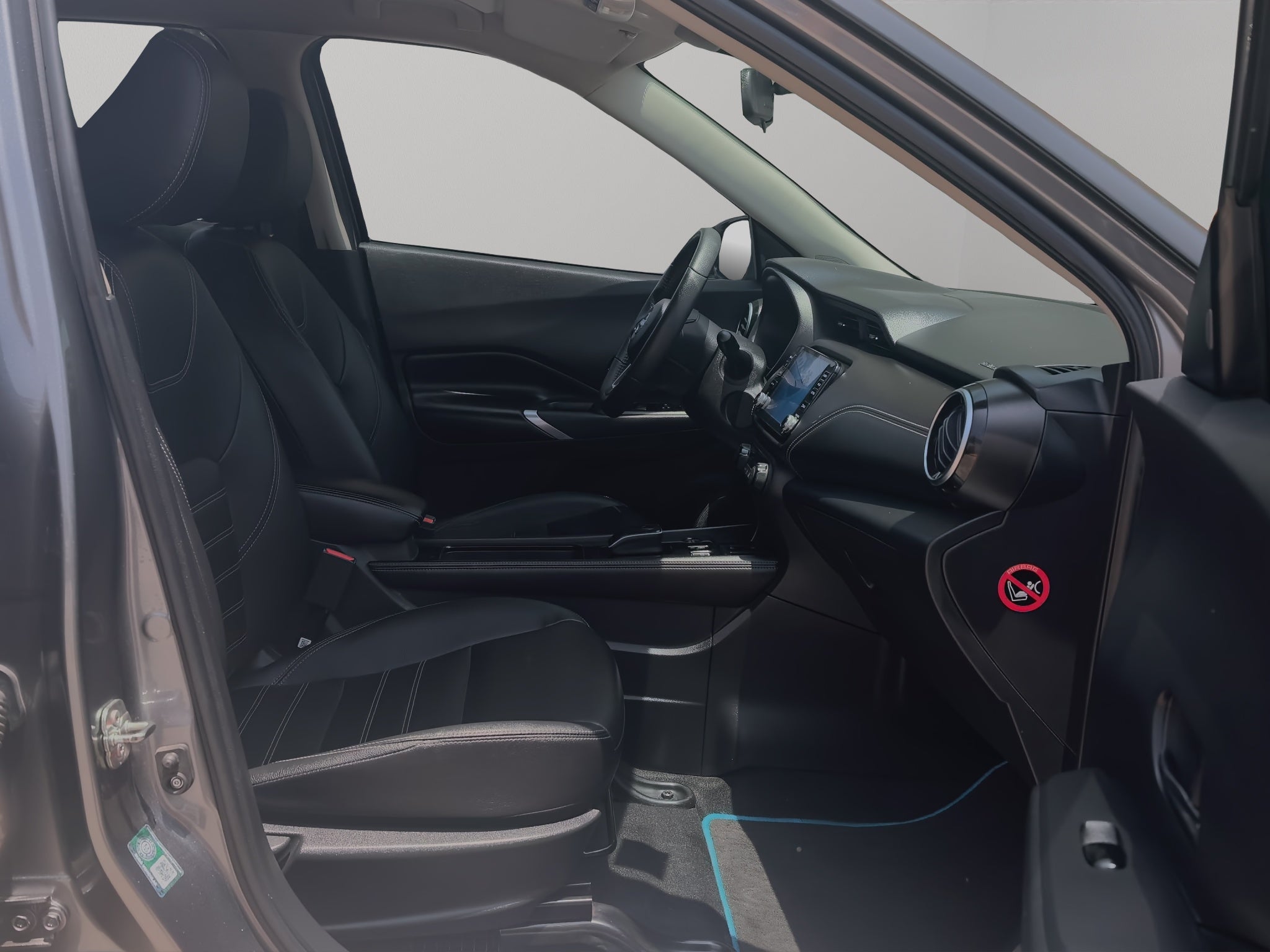 2023 Nissan Kicks VUD 5 pts. Platinum e-Power, E-REV, TA, piel, ADAS, RA-17