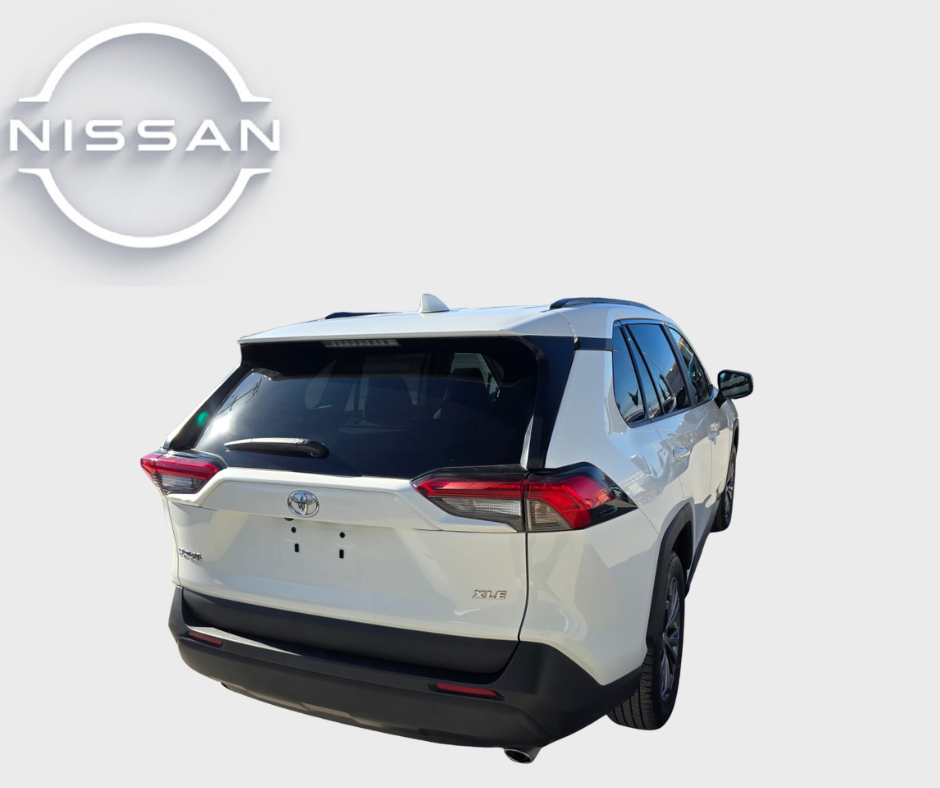 2024 Toyota RAV4 5P XLE L42.5 AUT