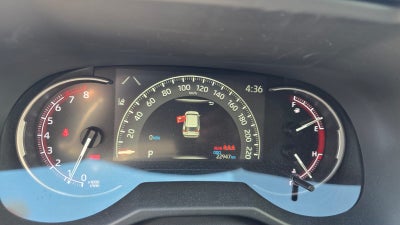 2024 Toyota RAV4 5P XLE L42.5 AUT