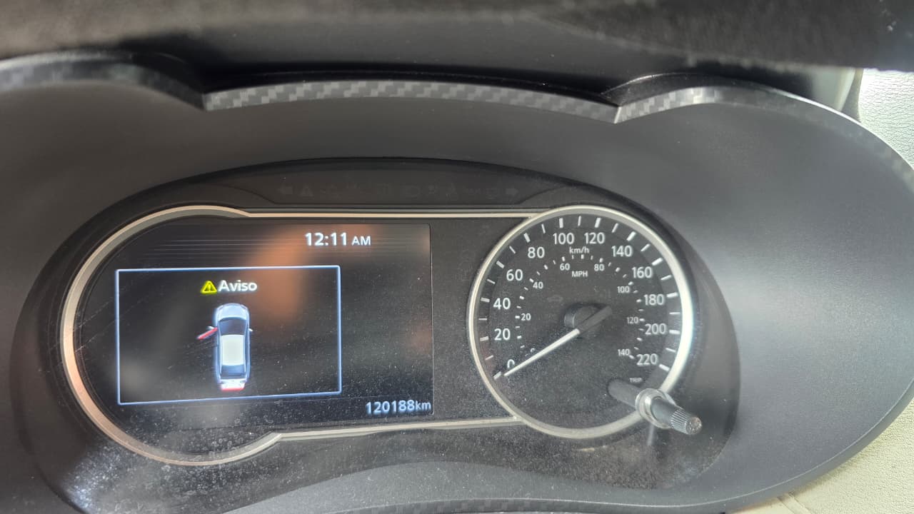 2023 Nissan SENTRA 4 PTS SR CVT AAC ASTOS DEPORTIVOS BOSE QC F LED RA-18