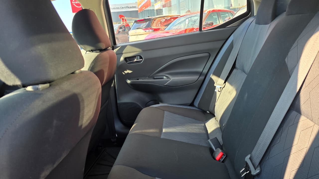 2025 Nissan VERSA 4P ADVANCE L41.6 AUT