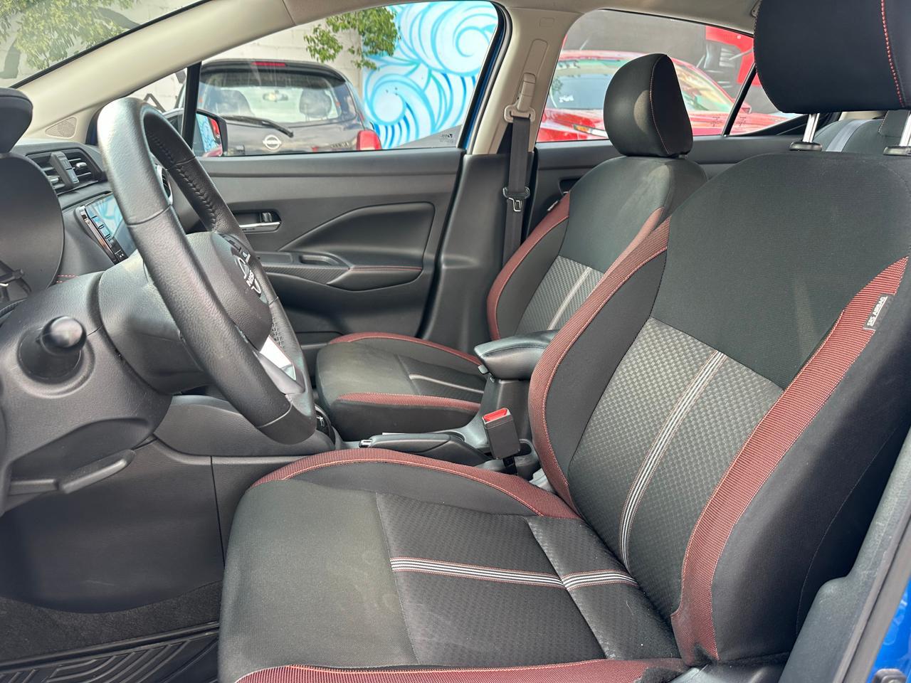 2025 Nissan VERSA 4P SR L41.6 AUT