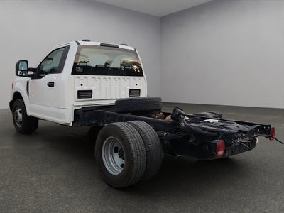 2022 Ford F-350 2 PTS F-350 XL CHASIS CABINA 62L V8 TA AAC