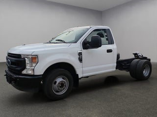 2022 Ford F-350 2 PTS F-350 XL CHASIS CABINA 62L V8 TA AAC