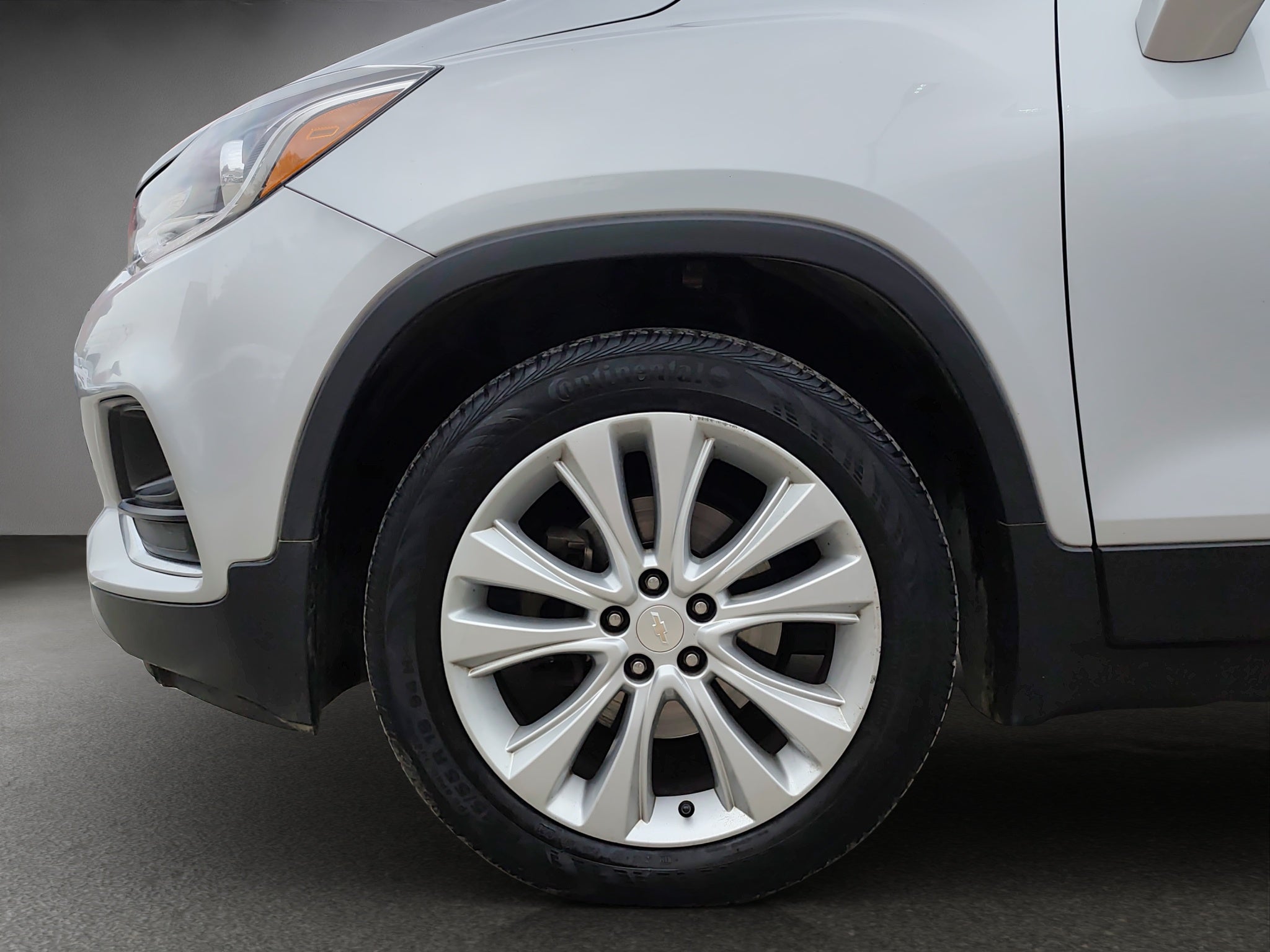 2020 Chevrolet TRAX 5 PTS PREMIER 18L TA PIEL QC F NIEBLA RA-18