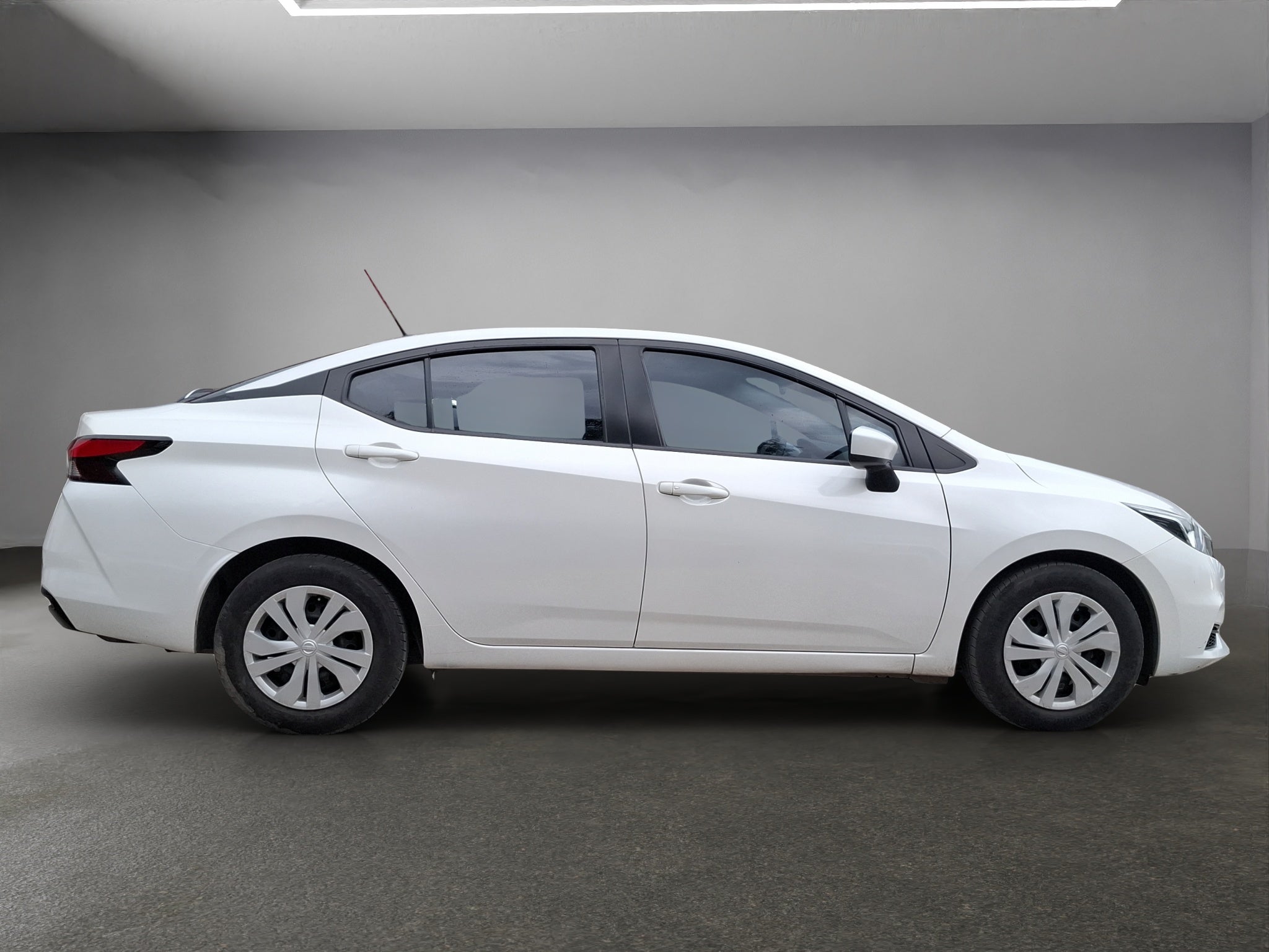2020 Nissan VERSA 4 PTS SENSE  AAC VE R-15CVT