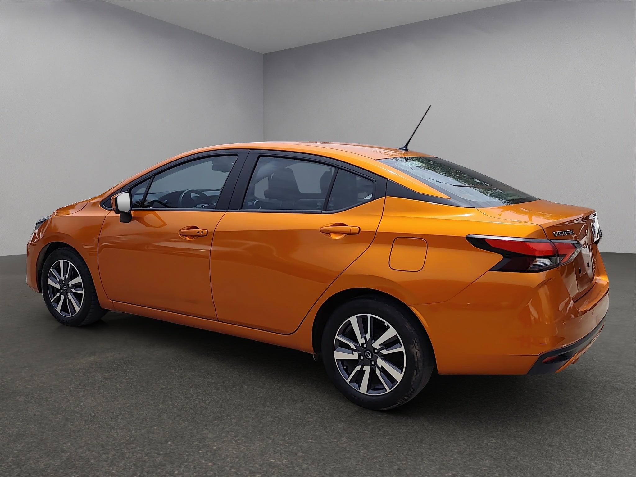 2023 Nissan VERSA 4P ADVANCE L41.6 MAN
