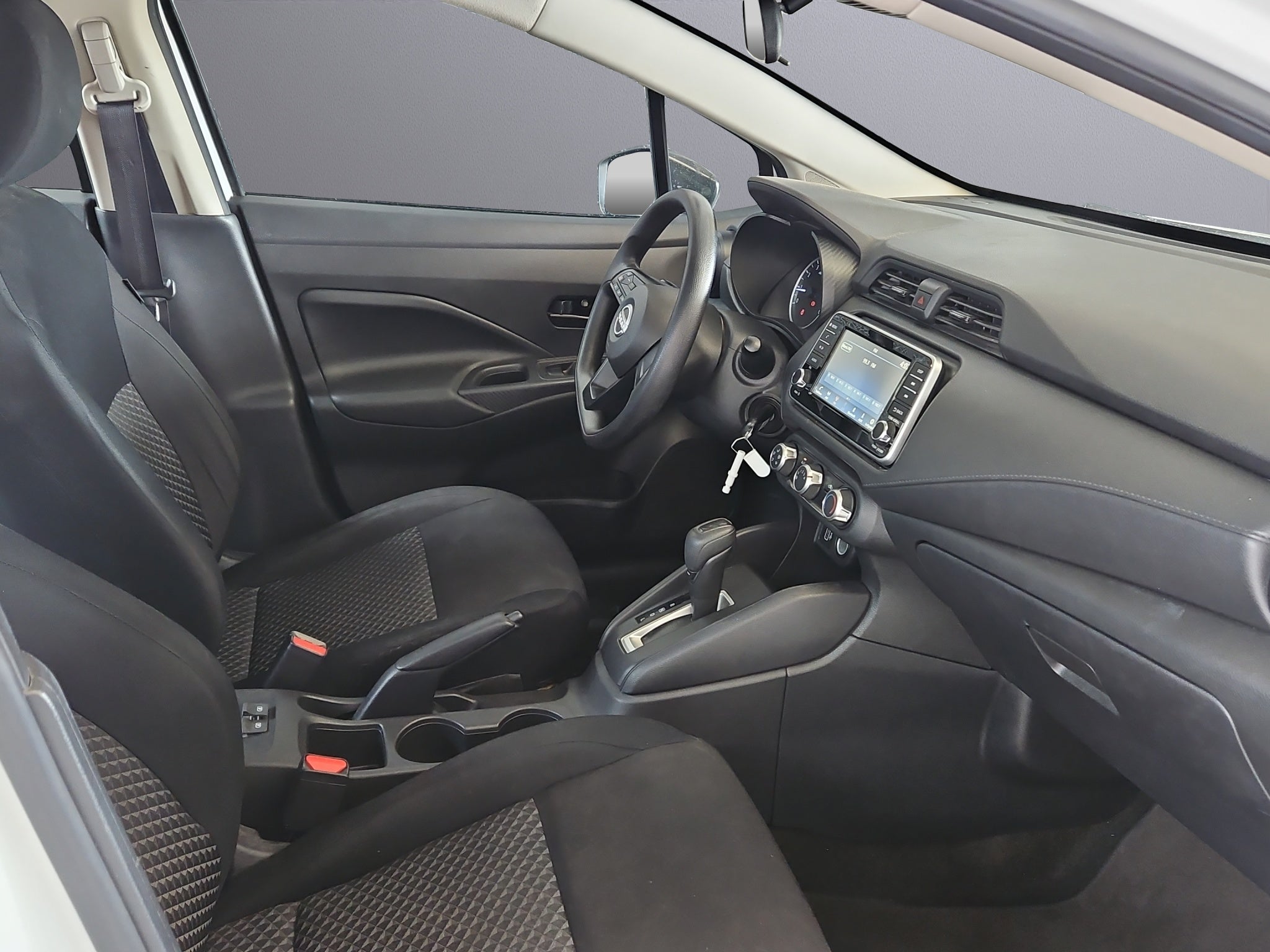 2024 Nissan VERSA 4P SENSE L41.6 AUT