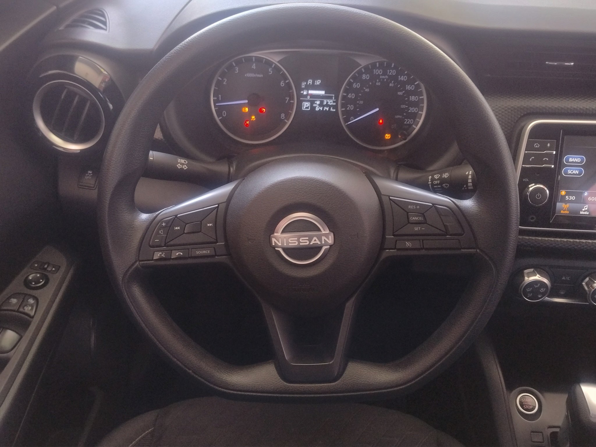 2024 Nissan KICKS PLAY ADVANCE CVT