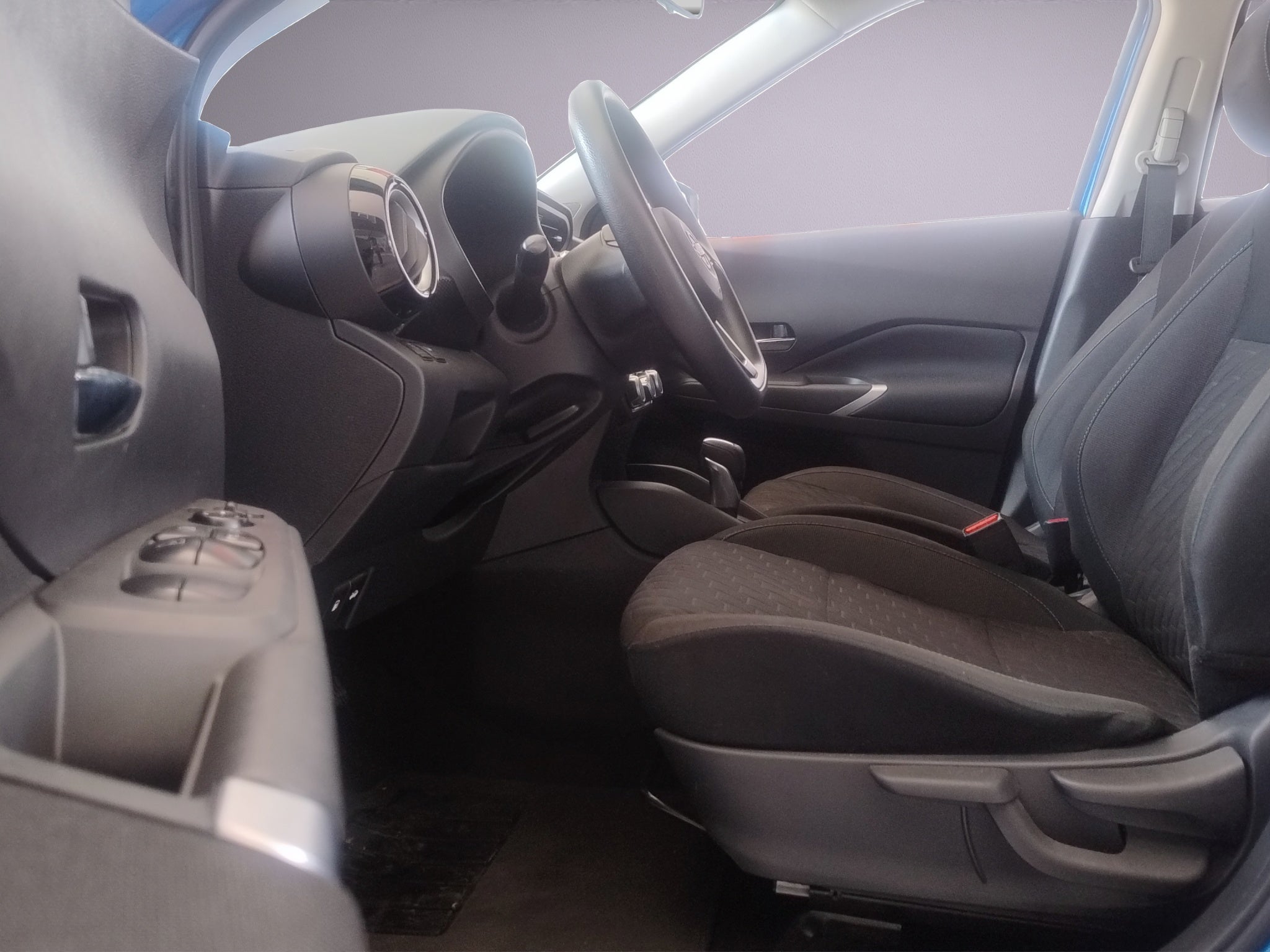 2024 Nissan KICKS PLAY ADVANCE CVT