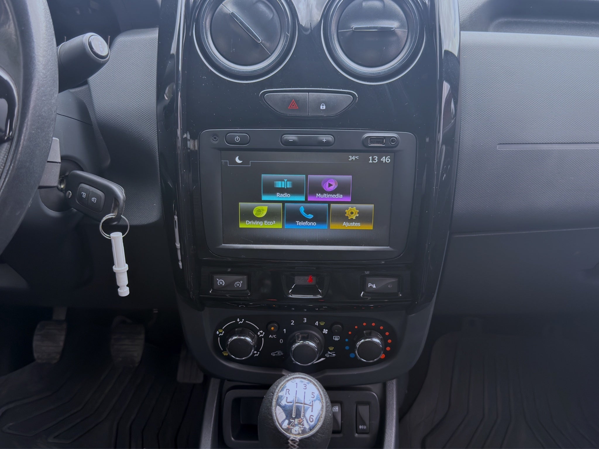 2022 RENAULT OROCH 4 PTS OUTSIDER TM6 VE GPS FNIEBLA CANTONERAS RA-16
