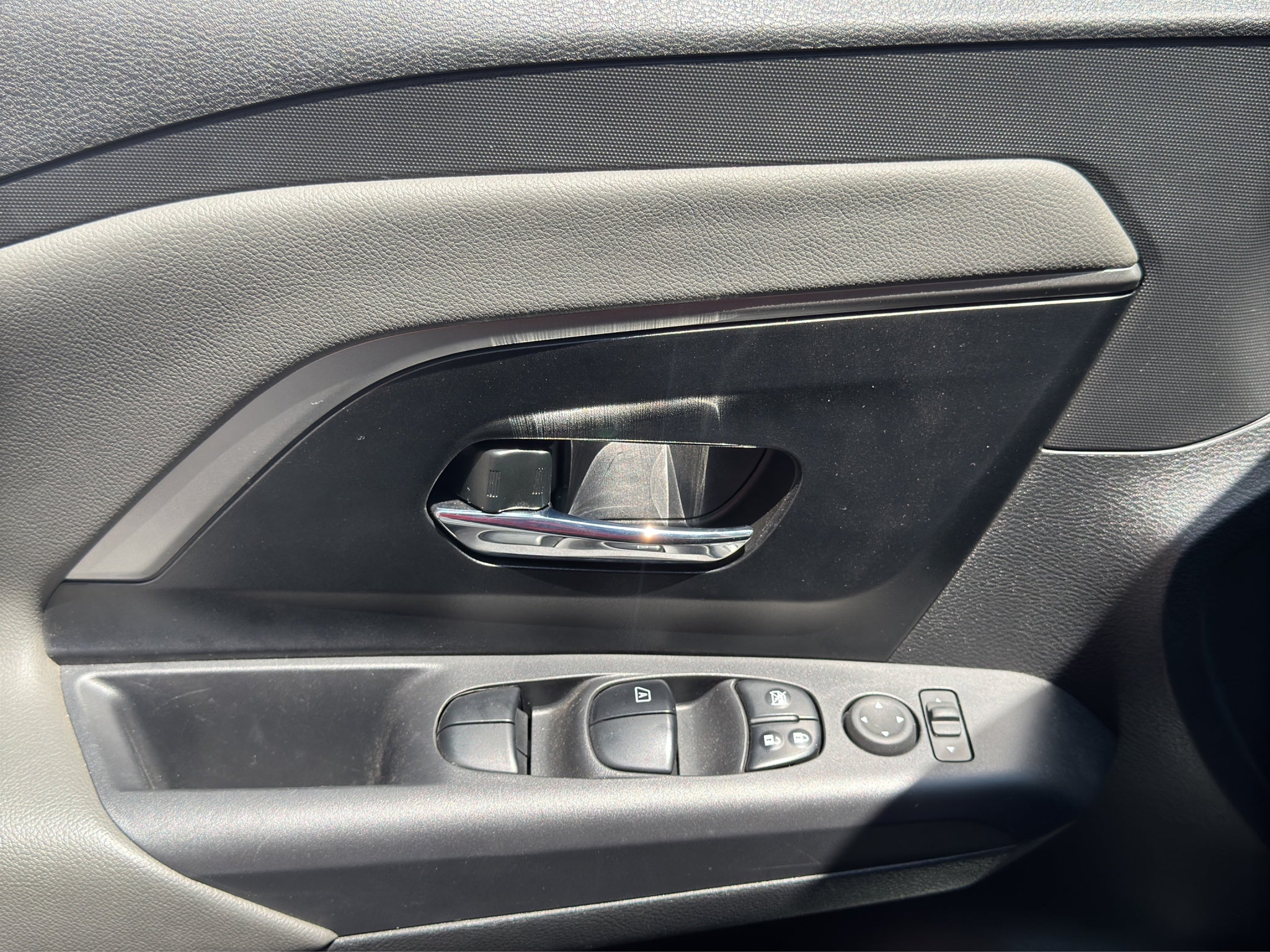 2027 Nissan KAIT PLATINUM CVT