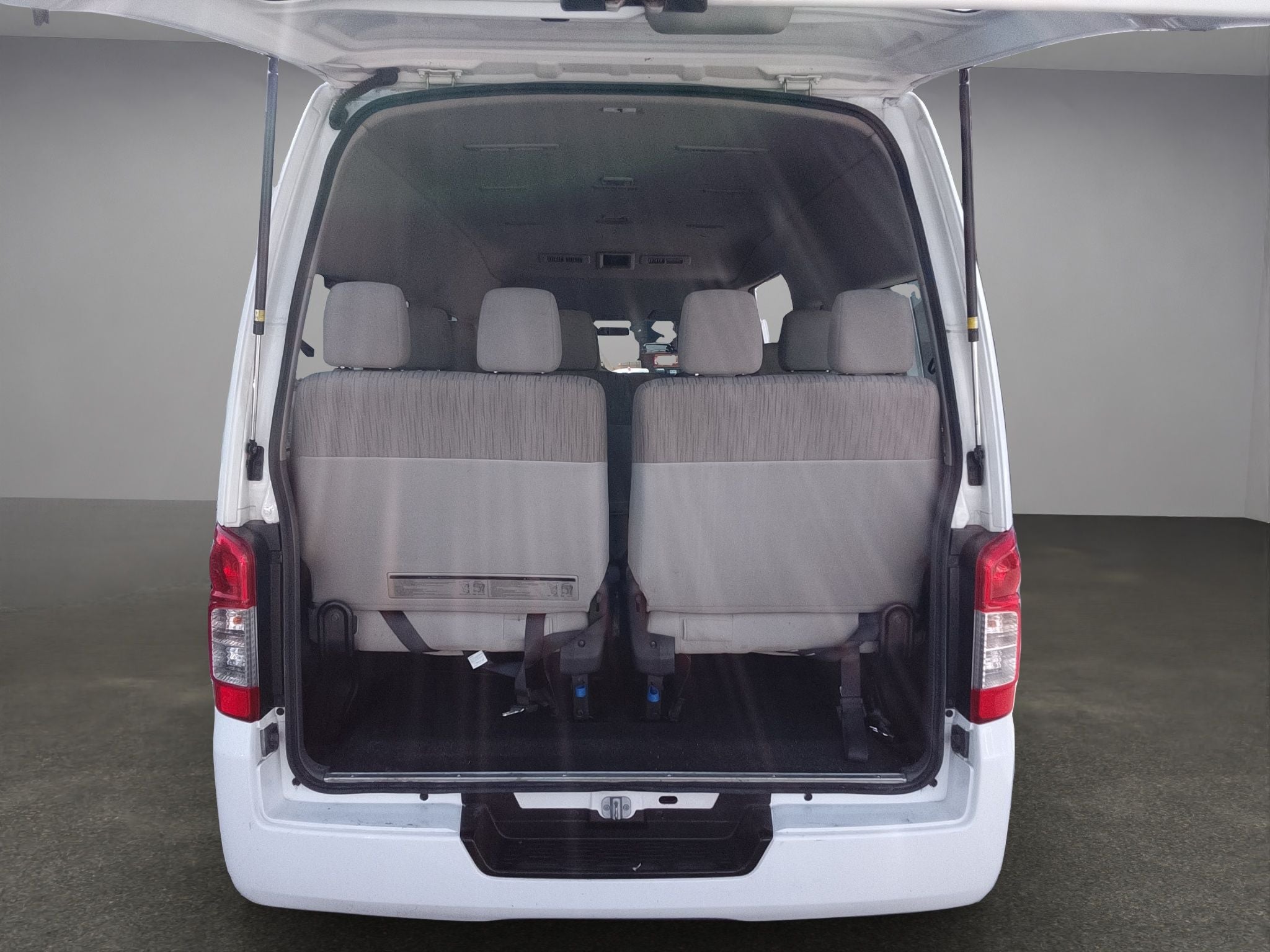 2020 Nissan Urvan 2.5 15 Pas Amplia Aa Mt