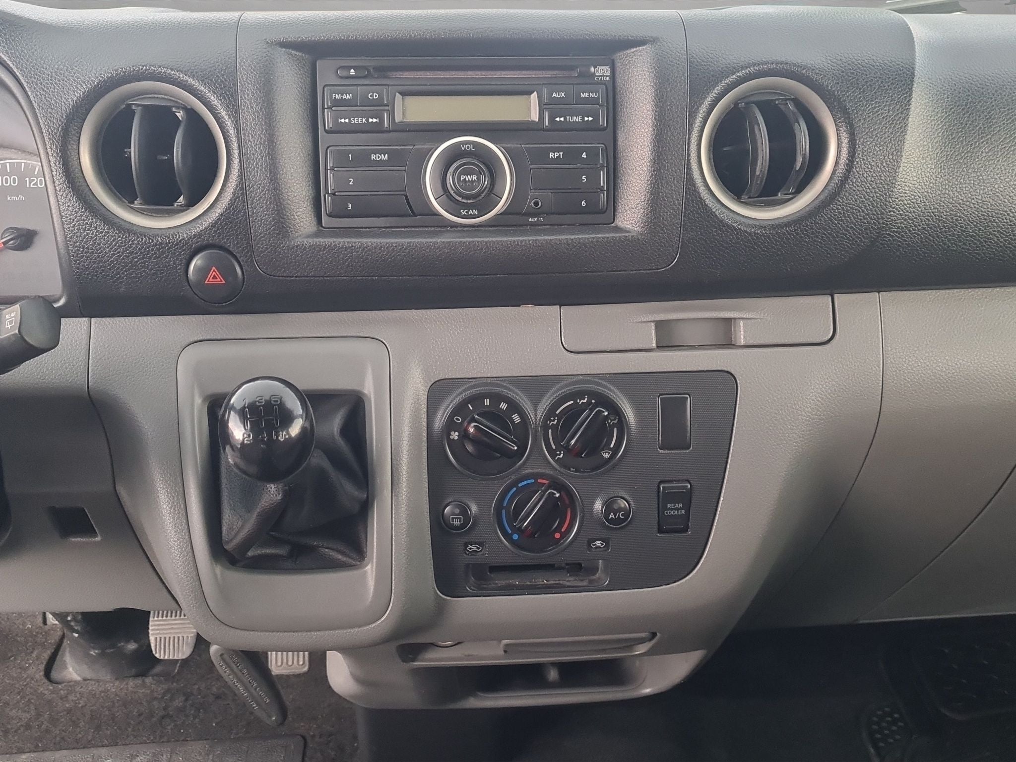 2020 Nissan Urvan 2.5 15 Pas Amplia Aa Mt