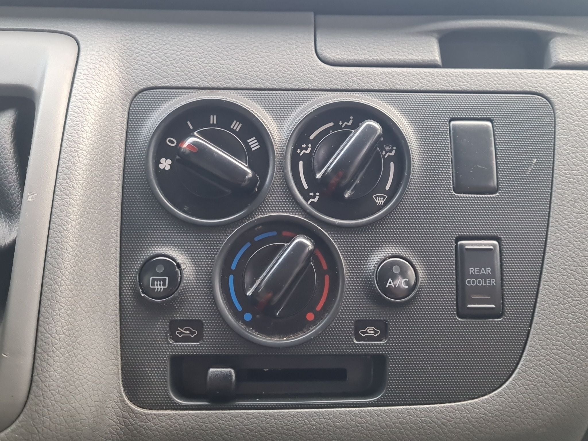 2020 Nissan Urvan 2.5 15 Pas Amplia Aa Mt