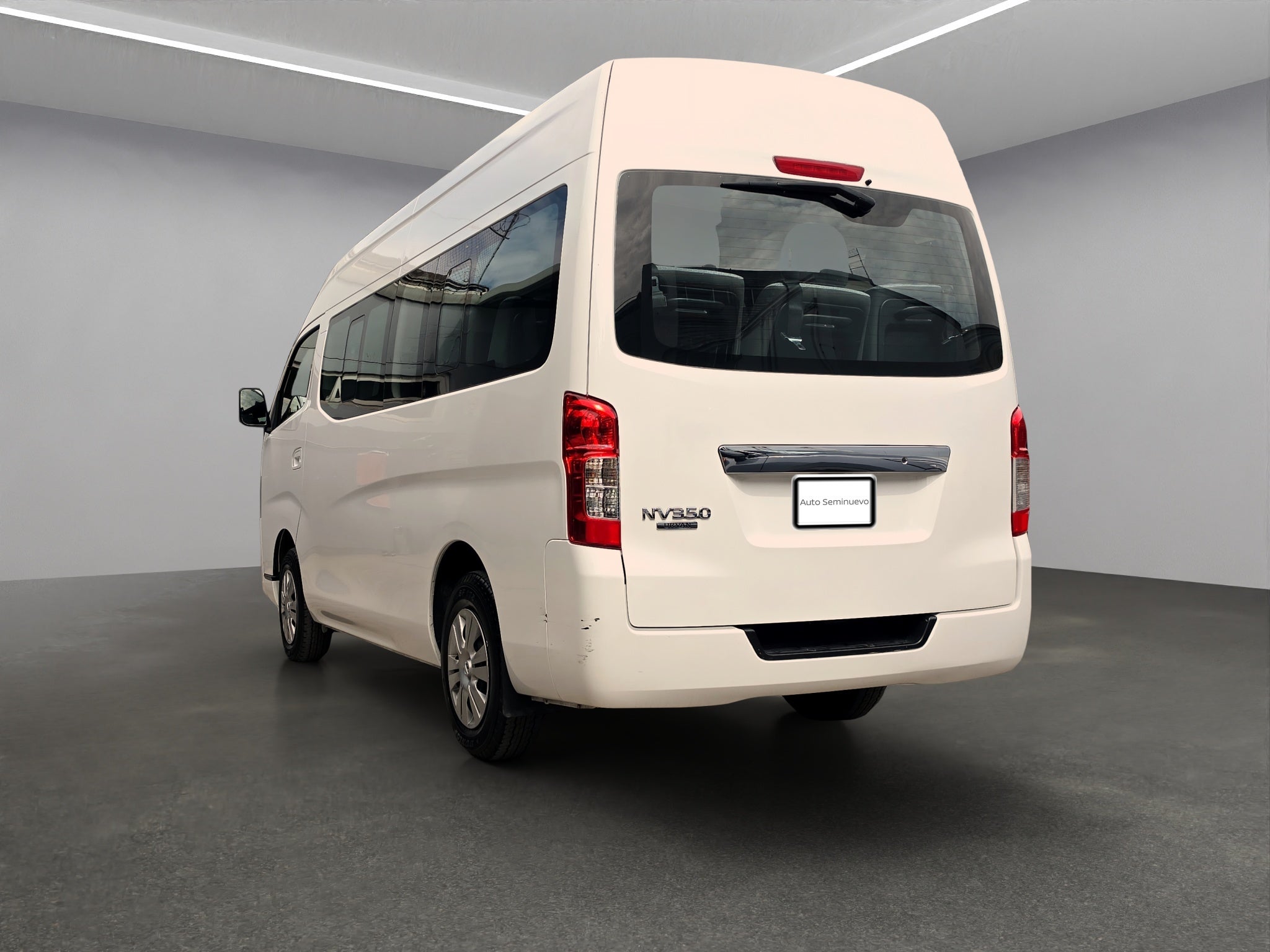 2022 Nissan URVAN 4 PTS TM5 AAC VE 12 PAS