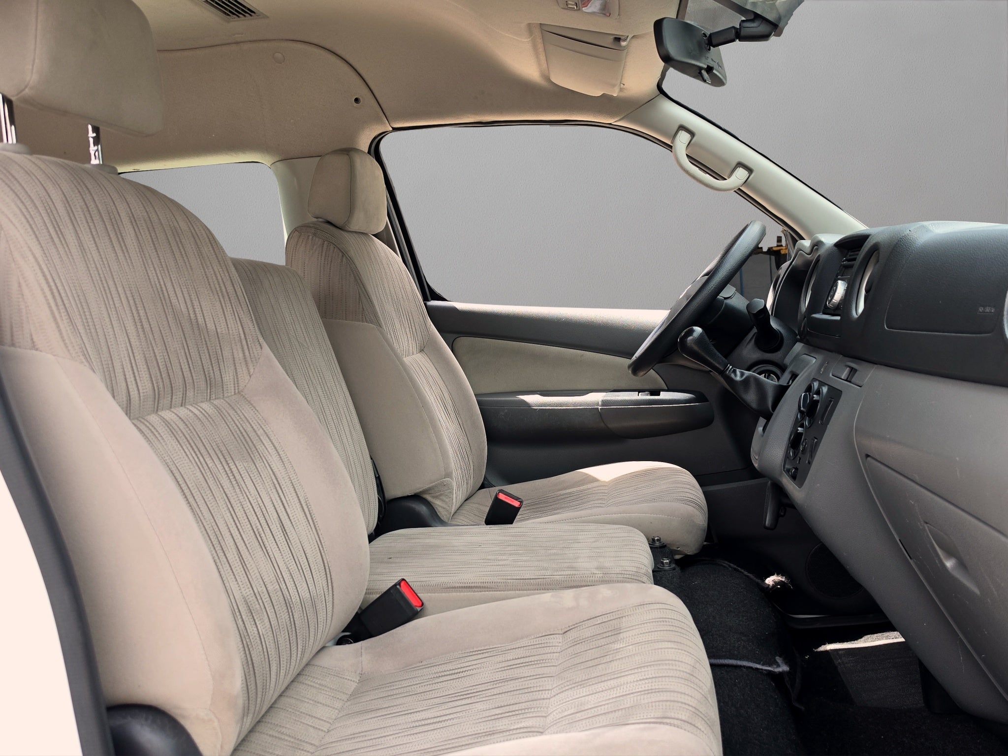 2022 Nissan URVAN 4 PTS TM5 AAC VE 12 PAS