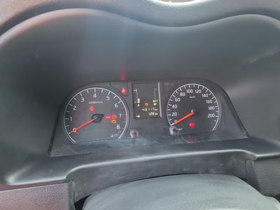 2024 Nissan Urvan 2.5 14 Pasajeros Amplia AA Mt