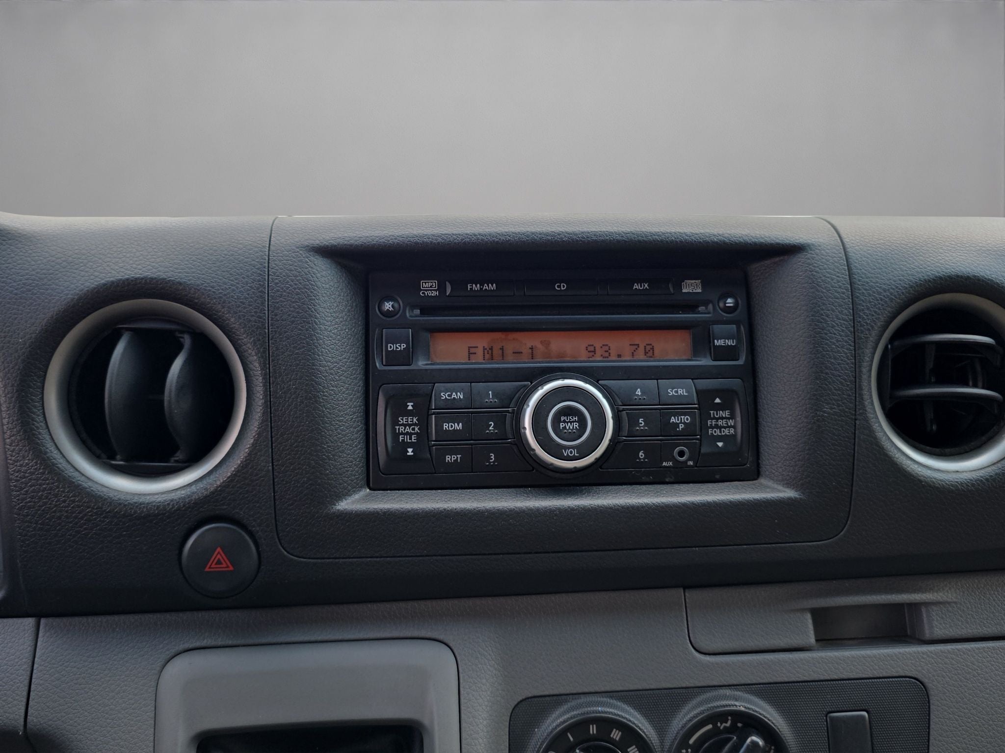 2022 Nissan Urvan 2.5 15 Pas Amplia Aa Mt