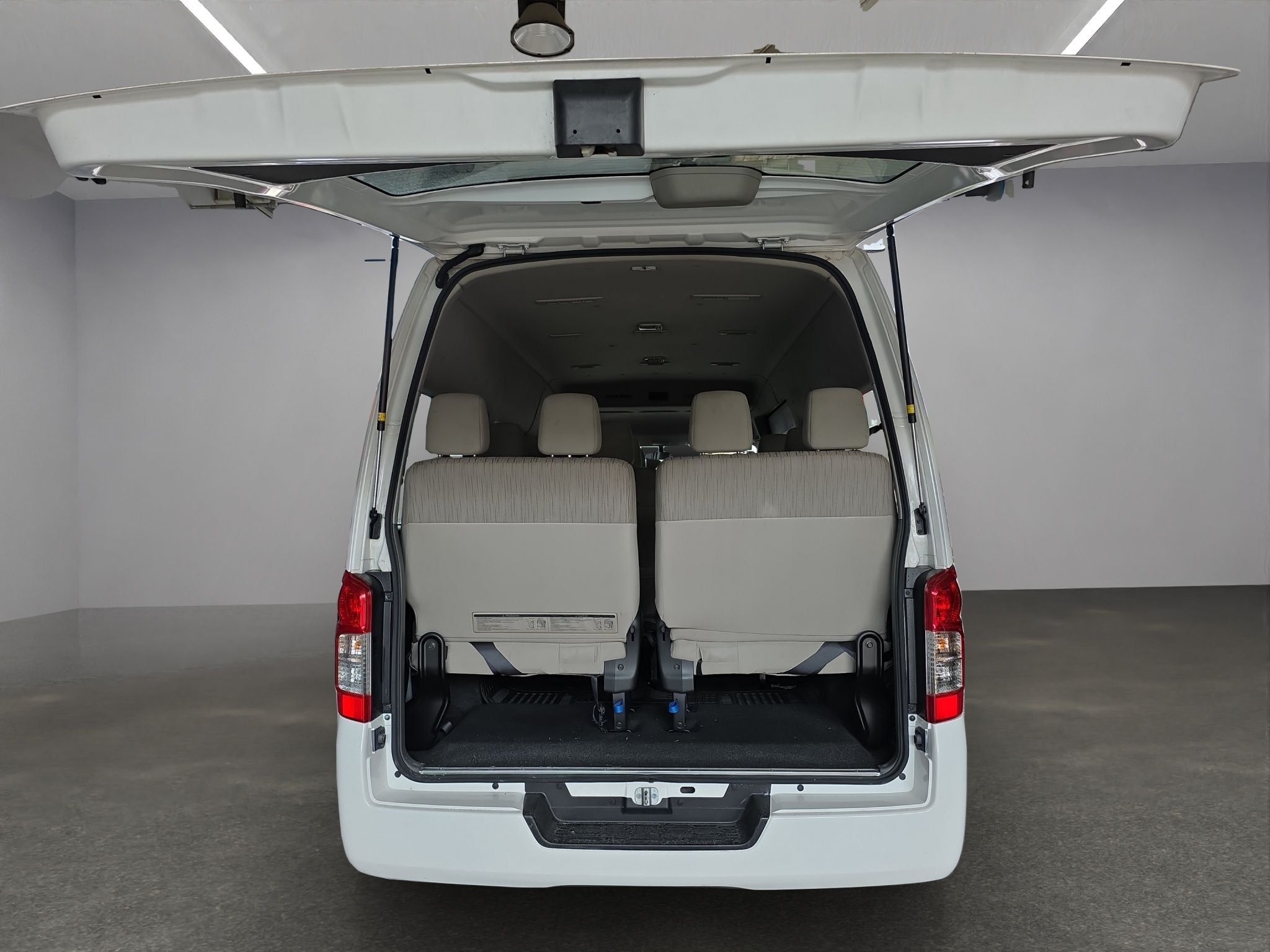 2020 Nissan Urvan 2.5 15 Pas Amplia Aa Mt