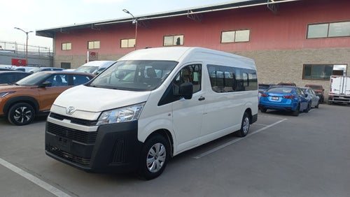 2020 Toyota HIACE 4 PTS DX SUPERLARGA TM5 CVENTANAS