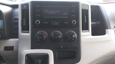 2020 Toyota HIACE 4 PTS DX SUPERLARGA TM5 CVENTANAS