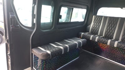 2020 Toyota HIACE 4 PTS DX SUPERLARGA TM5 CVENTANAS