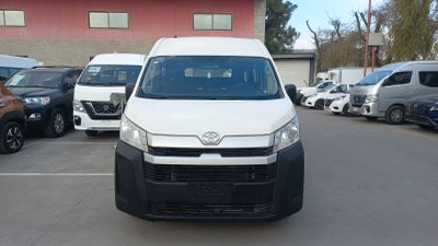 2020 Toyota HIACE 4 PTS DX SUPERLARGA TM5 CVENTANAS