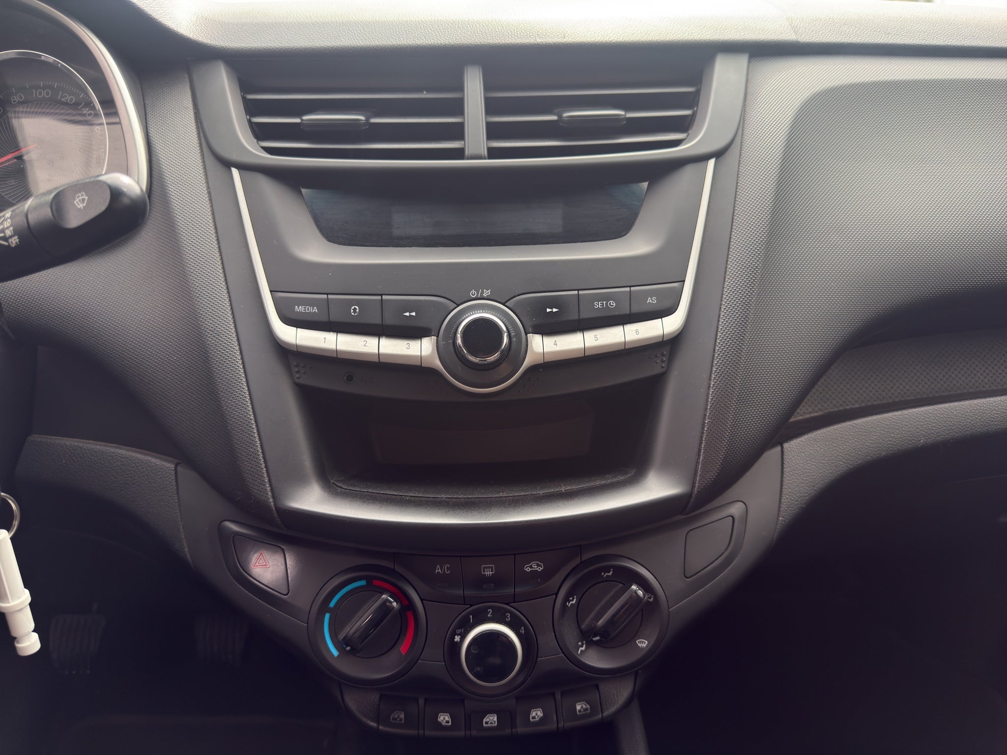 2023 Chevrolet AVEO 4P LS L41.5 MAN