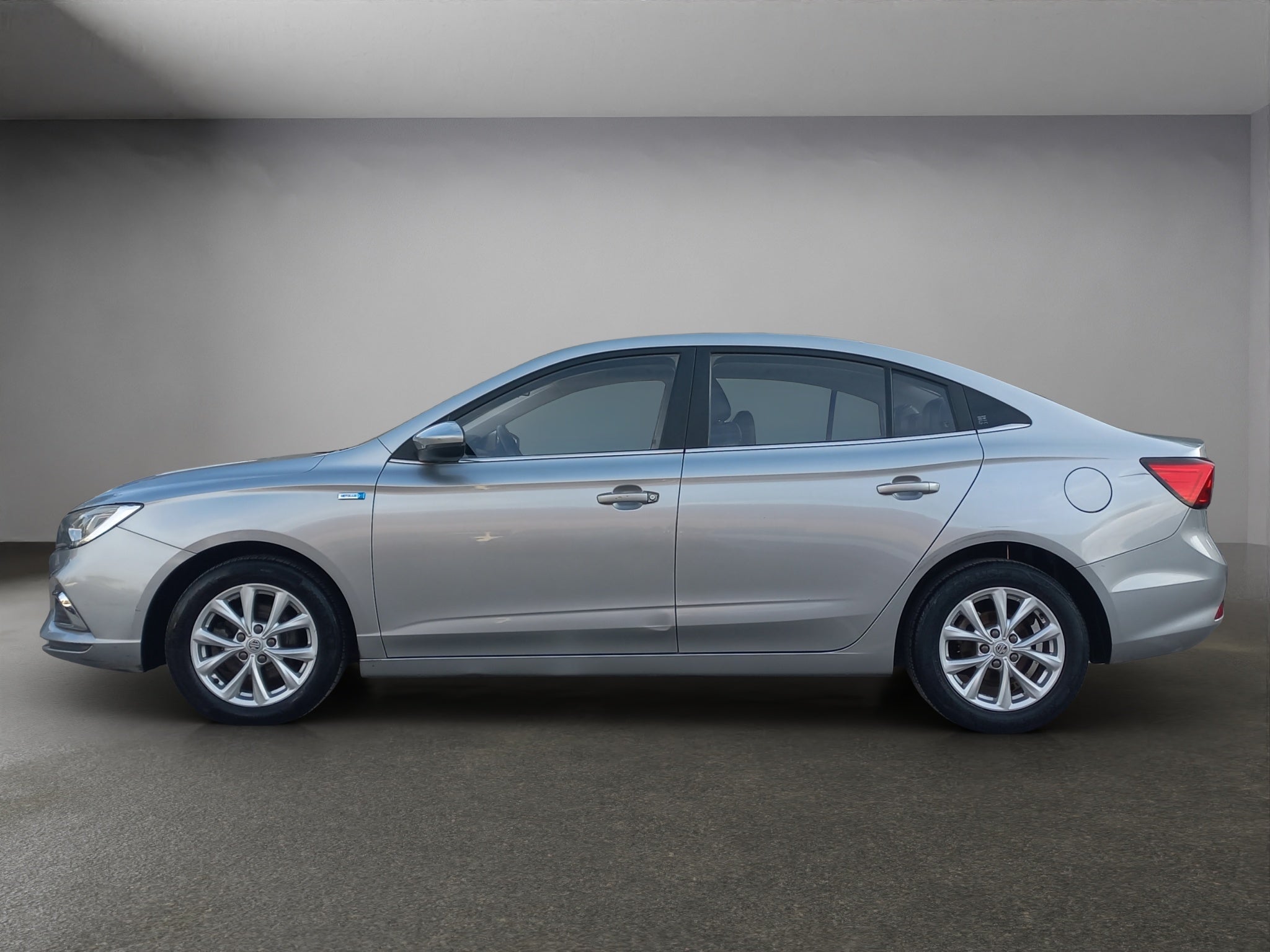 2023 MG MG 5 4 PTS EXCITE 15L TA VE PIEL RA-16