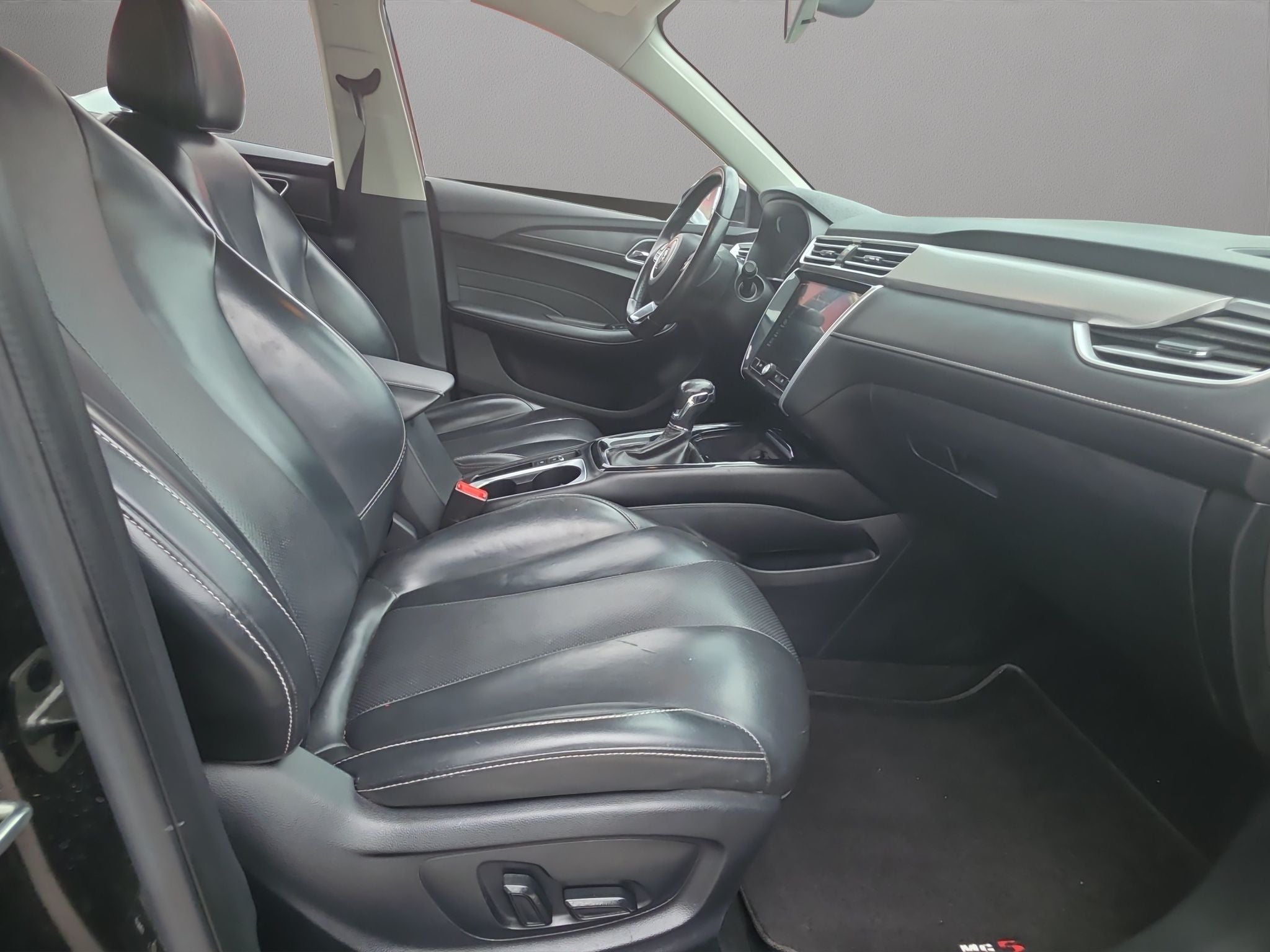 2023 MG MG 5 1.5 DEL Elegance At