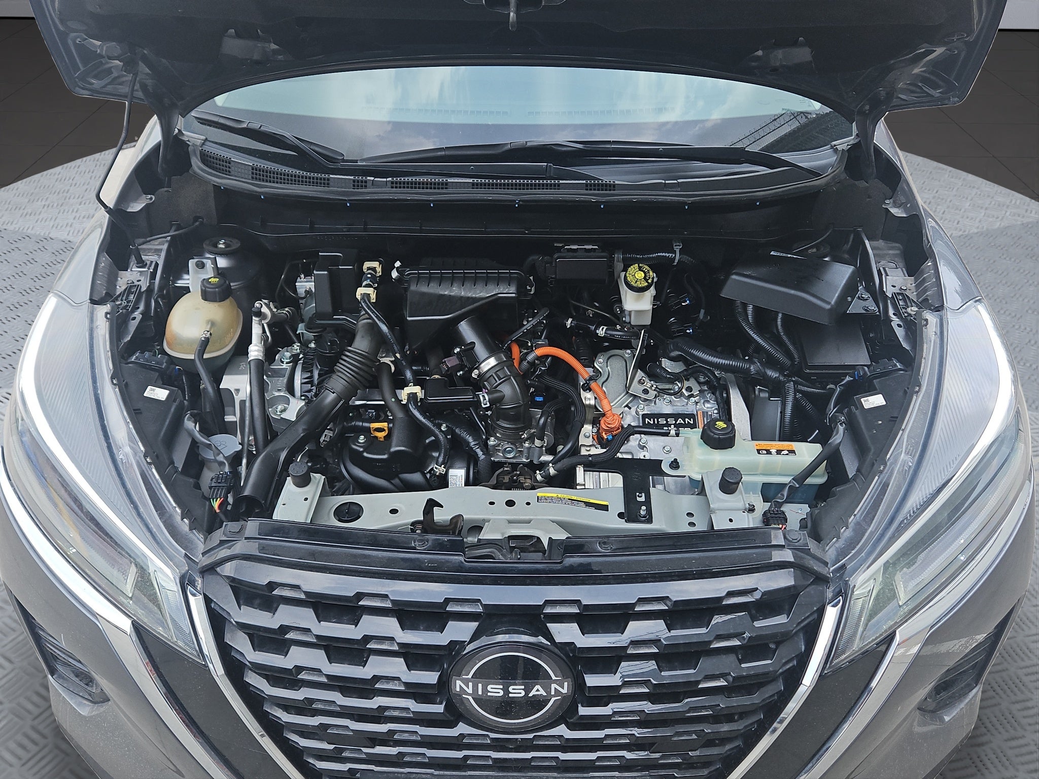 2023 Nissan KICKS 5 PTS PLATINUM 16L TA AAC AUT PIEL GPS RA-18