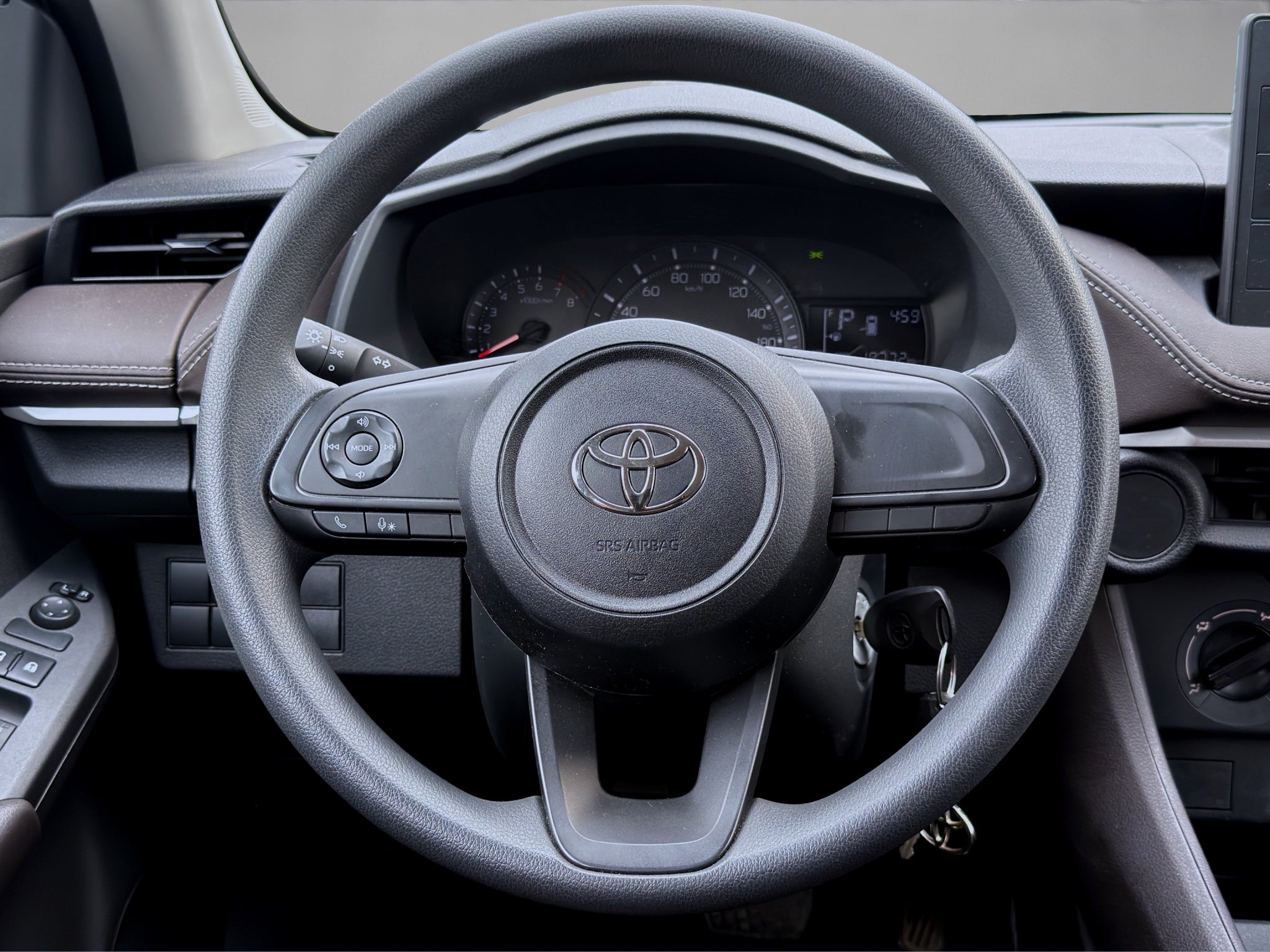 2025 Toyota YARIS 4P SEDAN BASE L41.5 AUT