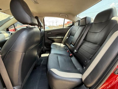 2020 Nissan Versa 1.6 Platinum Piel At