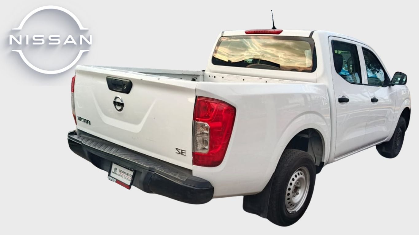 2021 Nissan NP300 Doble Cabina 2.5 SE Paq Seguridad Mt