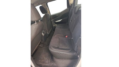 2021 Nissan NP300 Doble Cabina 2.5 SE Paq Seguridad Mt